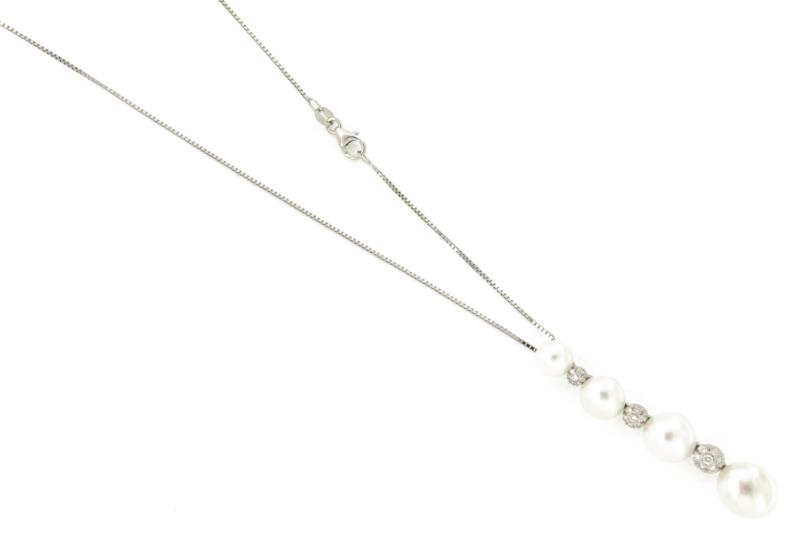 CATENA CON PENDENTE ORO BIANCO 750/1000 CON PERLE DI ACQUA DOLCE E DIAMANTI TAGLIO BRILLANTE CT 0.15 TOTALI G - SI1 - CM. 44 - 