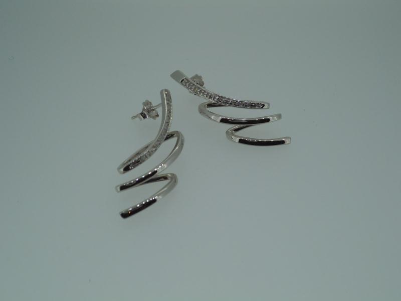 COPPIA ORECCHINI ORO B. 750/1000 PENDENTI CON 20 DIAMANTINI TOTALI DA 0.008 PT CAD. - 