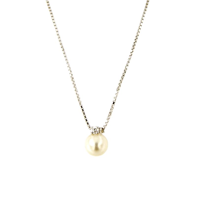 CATENA CON PENDENTE ORO BIANCO 750/1000 CON PERLA AKOYA MM 8 E DIAMANTE TAGLIO BRILLANTE CT 0.06 G - VS2 - CM 40.5 - 