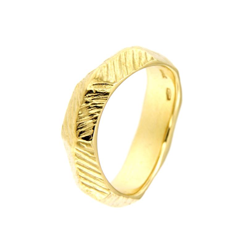 ANELLO ORO GIALLO 750/1000 ONDULATO E SFACCETTATO – MIS.13 - 