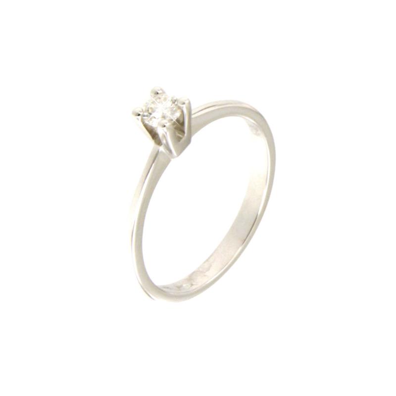 SOLITARIO ORO BIANCO 750/1000 CON DIAMANTE TAGLIO BRILLANTE CT 0.16 H - VS2 - MIS. 14 - 