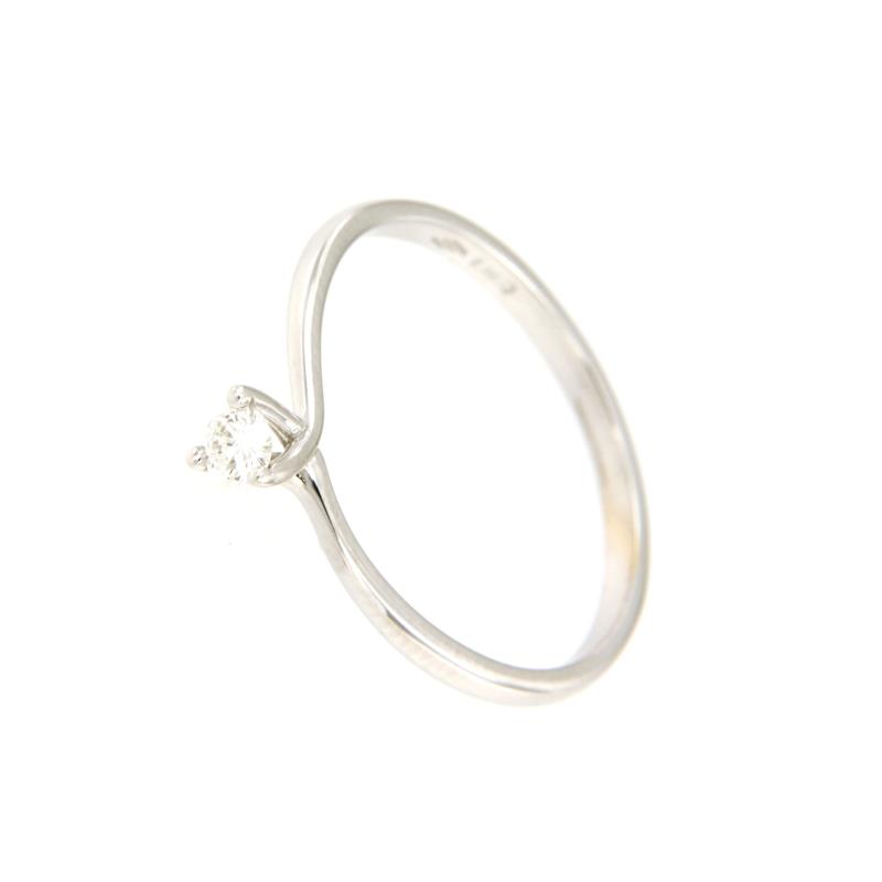 SOLITARIO ORO BIANCO 750/1000 CON DIAMANTE TAGLIO BRILLANTE CT 0,10 G - SI1 - MIS. 14 - 