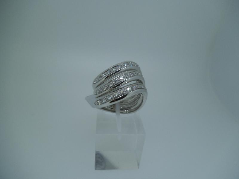 ANELLO A FASCIA 3 FILE ORO BIANCO 750/1000 CON 39 DIAM. DA 0,02 CT CAD. - 