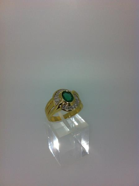 ANELLO DONNA OG 750/1000 CENTRALE SMERALDO CON 20 BAGUETTE DIAMANTI - 